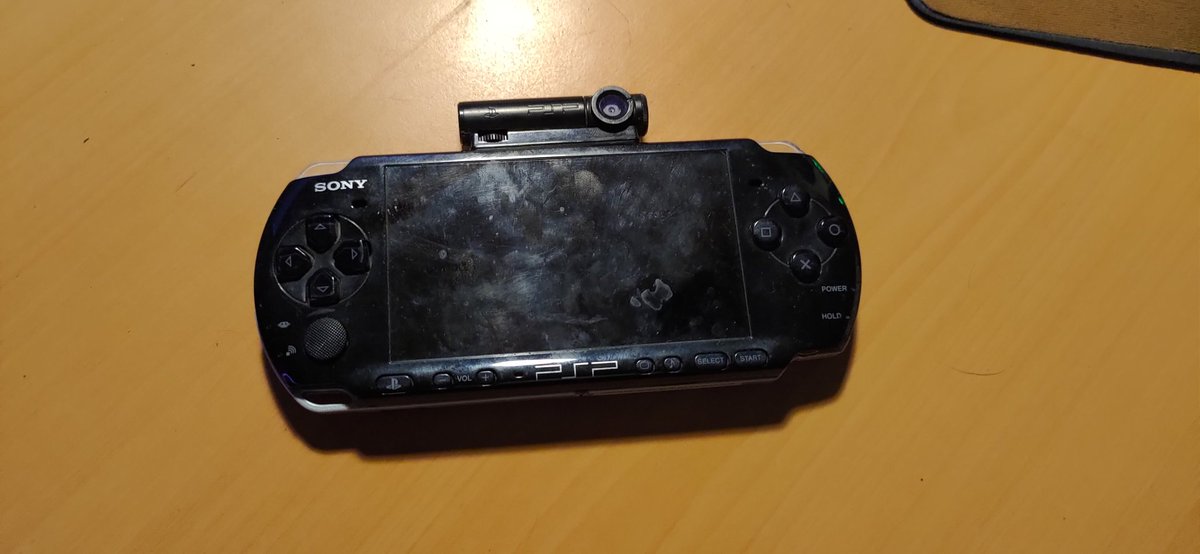 fabianferno's tweet photo. Found this in the attic NGL literally had me crying in nostalgia. Remember this bad boii?
#PlayStation #gaming #dev #web3 #itshappening #UnwireYourself https://t.co/z5AOsP3Bnd