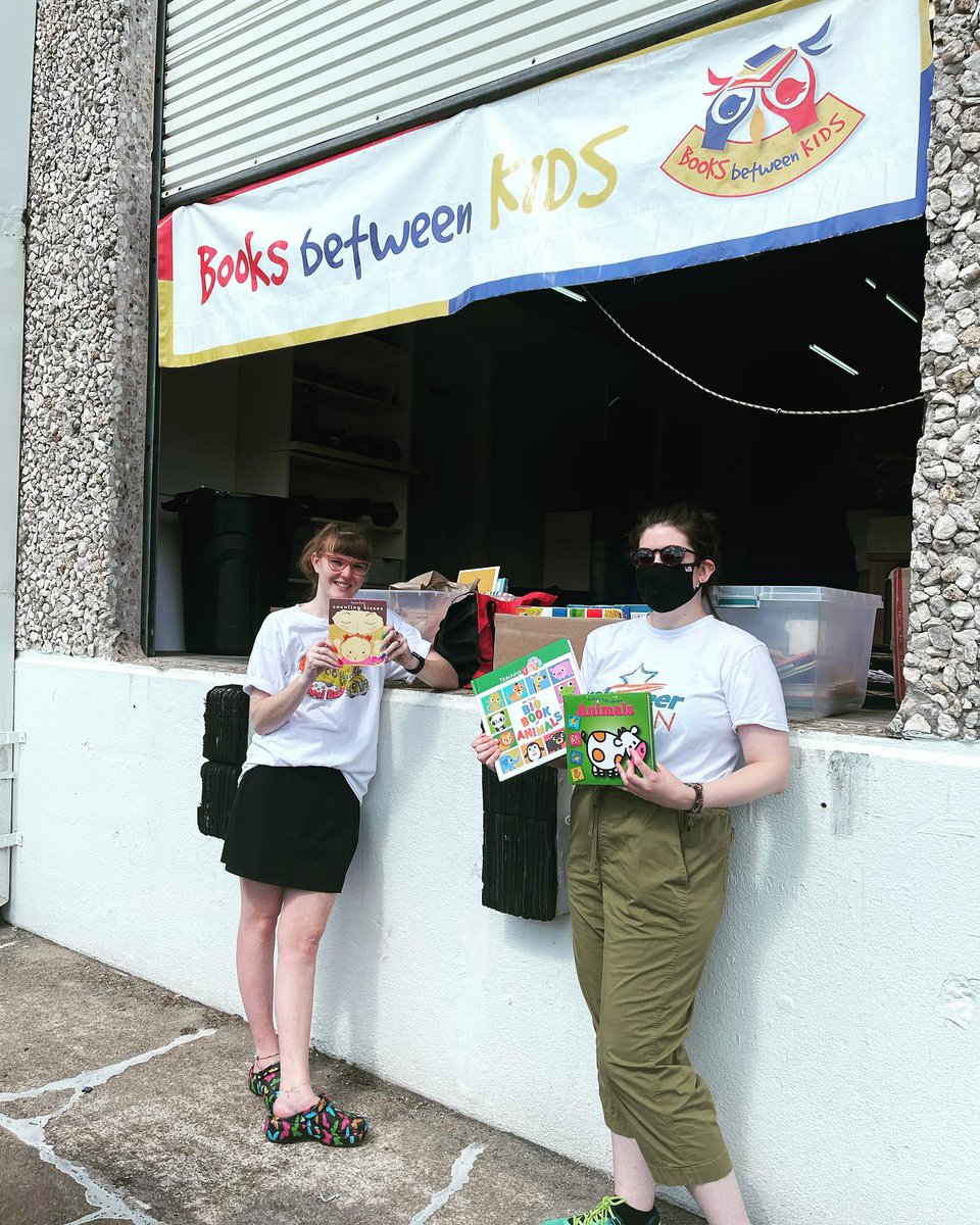 VolunteerHou's tweet photo. We dropped off #childrensbooks at @BooksBtnKids today! #BooksBetweenKids serves Houston’s at-risk children by providing them with books to build their own home libraries. We’re proud to support their mission by #donating books!
#literacy #volunteerhouston #readingismagic https://t.co/mSQIeJdDAg