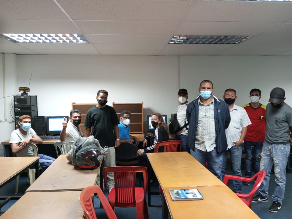 CFSLBPF_DC's tweet photo. #7Jul Trabajadores de la Maternidad Concepción Palacios participan en el curso Destrezas y Principios Básicos de Electricidad dictado por el MTP Ludin Hernández del CFS Luis Beltrán Prieto Figueroa @IncesCaracas1 

@_LaAvanzadora @WuikelmanAngelP @Incesocialista https://t.co/PUW4WkXJhK