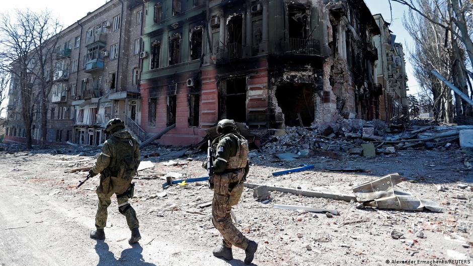 dw_russian's tweet photo. Российские военные вывезли все ценные экспонаты из музеев оккупированного Мариуполя. Об этом сообщил Мариупольский горсовет. Там заявляют, что солдаты ВС РФ забрали, в частности, подлинники картин Куинджи и Айвазовского из Художественного музея

Хроника DW https://t.co/uRpQdPiCkx https://t.co/hWg1ftgUJ2