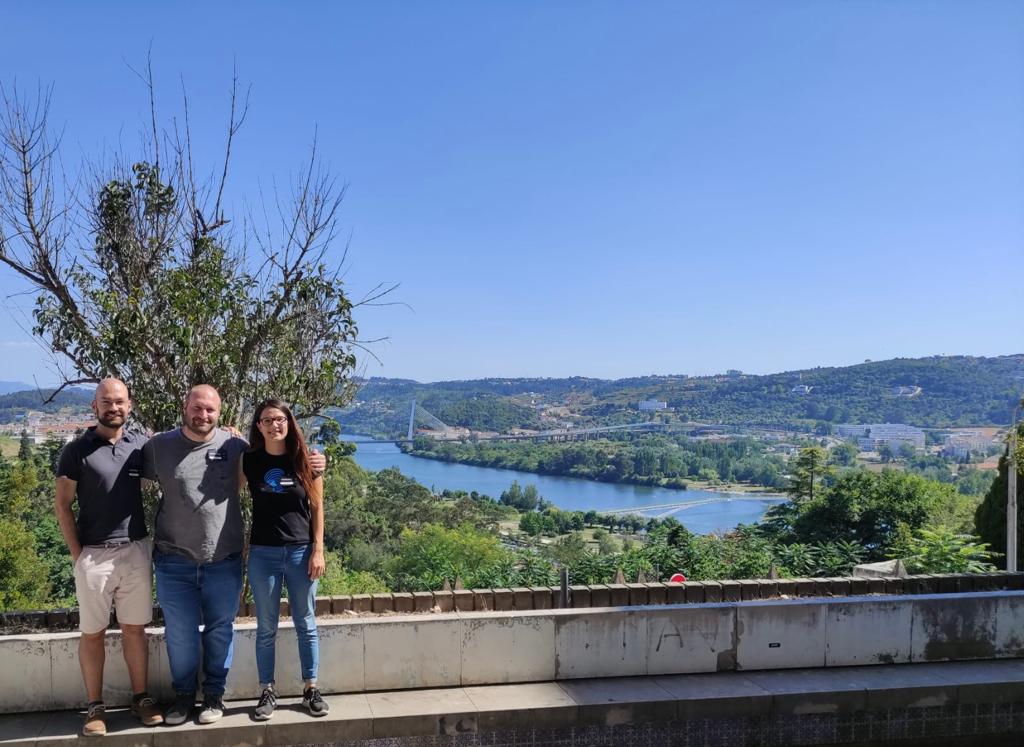 <a href="/arianna_tessie/">Tessie 🍉</a>, <a href="/BachsEsteban/">Joan Bachs Esteban</a>, and <a href="/Hipertoz/">Matteo Piani</a> have taken part in the 7th PhD Students Workshop, where they have had the opportunity to learn about their peers' work and get to know each other. Here you have them with the amazing view of <a href="/UnivdeCoimbra/">Universidade de Coimbra</a>!

#phd #learning #research