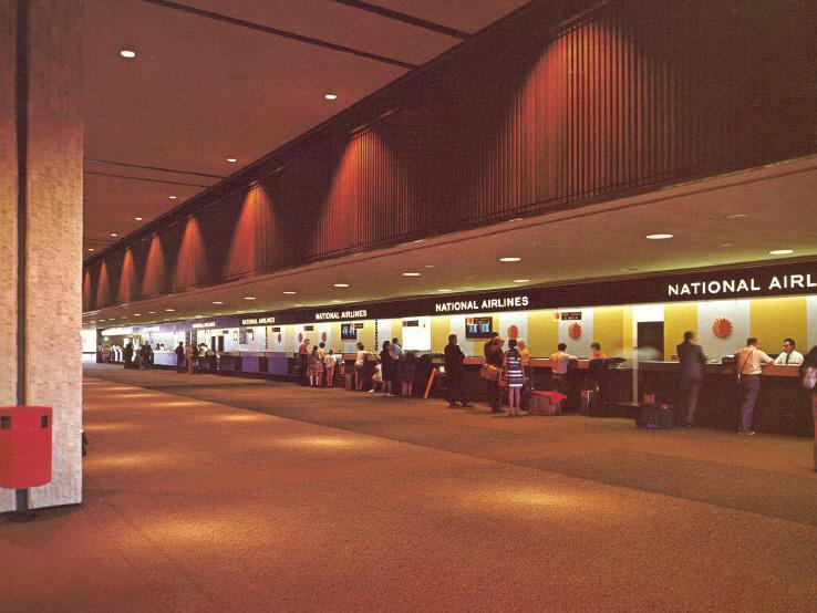 WeAreTheMutants's tweet photo. Tampa International Airport, 1971 https://t.co/FfWiSNrVD0
