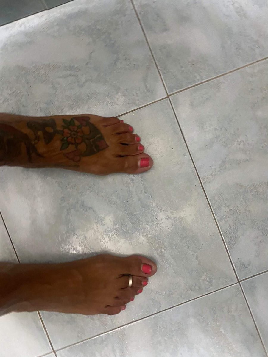 MoneySere's tweet photo. tributate π£πΆπ³π
#findom #findomitalia #spoiledQueen #spoiledfeet #moneymiss #youworkispend #loserspay #cuckspay #feetworship https://t.co/VmjG6dsJ1M