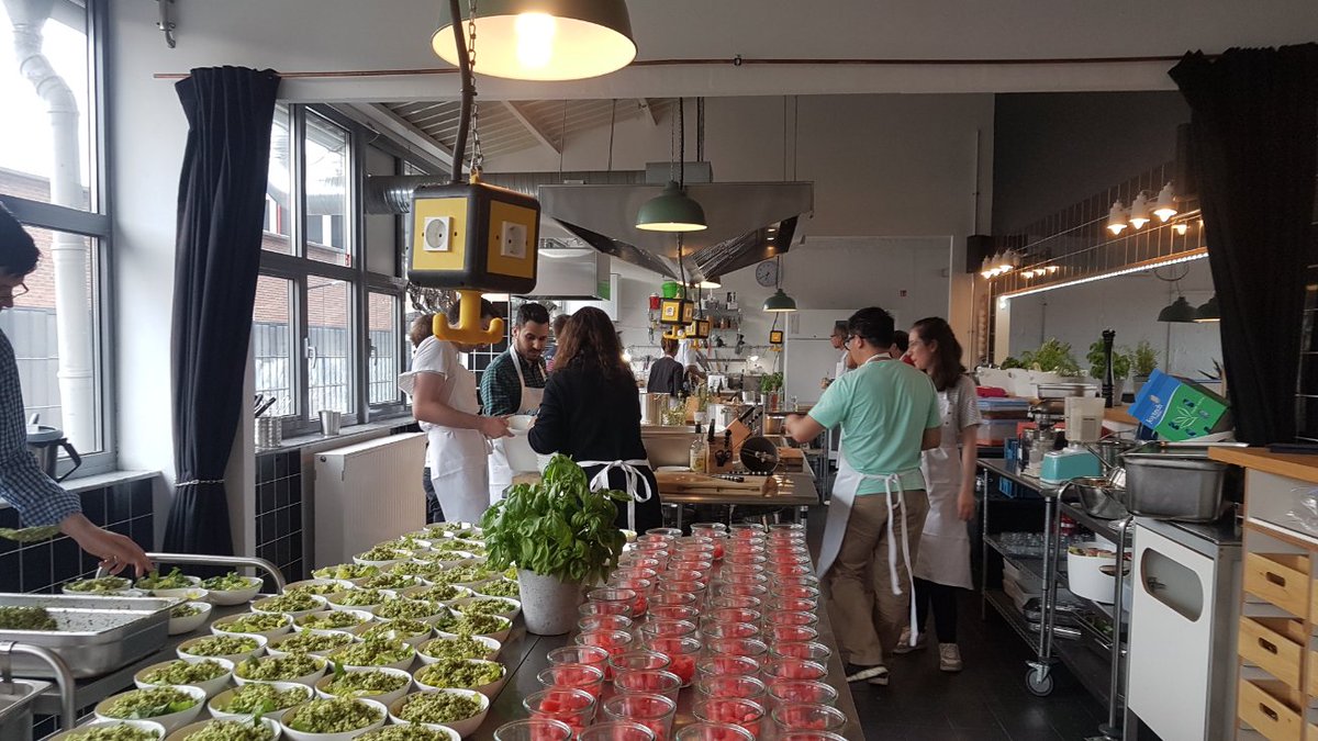 @sfb1507 Cook it off event!!!! Some hidden talents in the kitchen...good omens for the membrane biochemistry to come in the next 4 years with these amazing scientists! 
@Tampe_Lab <a href="/MorgnerLab/">Morgner Lab</a>
<a href="/BeneshJoseph/">Benesh Joseph</a>
<a href="/WachtveitlLab/">Wachtveitl Lab</a> <a href="/IHanelt/">Inga Hänelt</a>