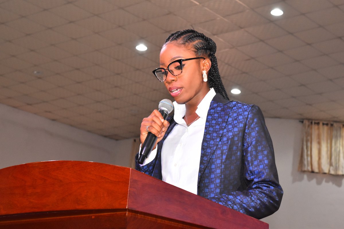 Missing Girl
Jamila Ayo Abu, a 100-level student of OAU, is missing.
Jamila, 19, who resides at Ireakari Estate, along Akala-Expressway, Ibadan, with her parents, according to her mother left home on Wednesday, July 6, 2022, 
Mrs Abu can be reached 07063780239