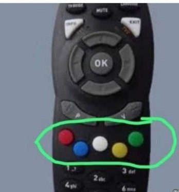 Nomagugu_xo's tweet photo. Anyone figured out what these buttons do yet??? https://t.co/sYd0uIVpAk