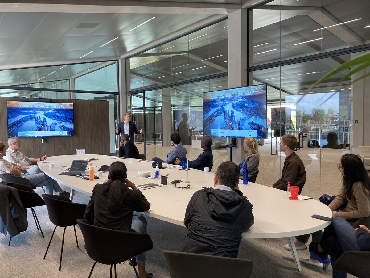 d_akkers's tweet photo. This morning an international #rooftopexcursion with the people of the @GCAdaptation, #ResilientRotterdam, the #Shelteracademy, @UNHABITAT and @ArcadisGlobal. #Rooftopfarmer Wouter Bauman told them what green- & #smartroofs can contribute to #climateadaptation in the cities 🌏☔. https://t.co/5cCTtQiUsy