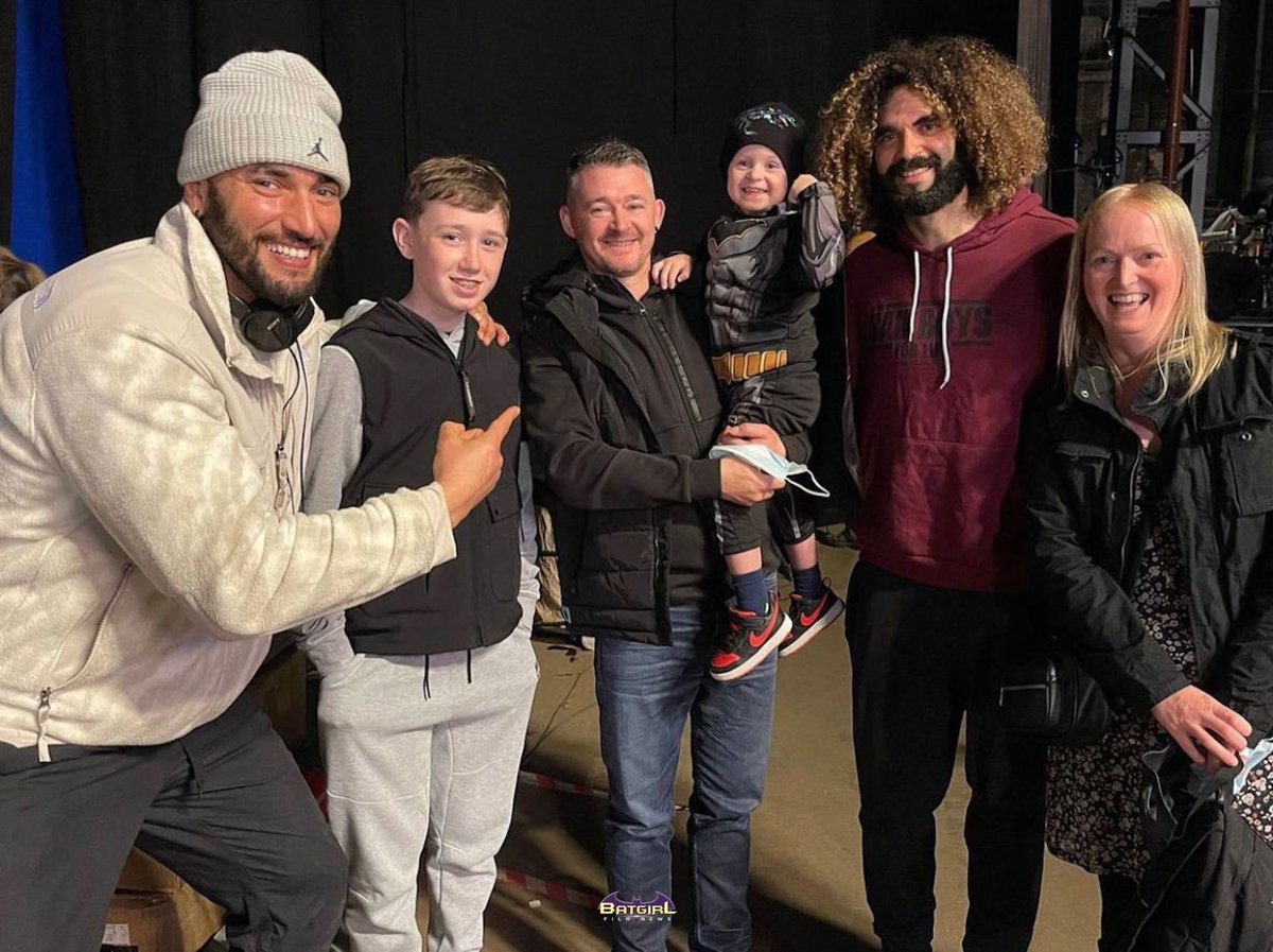 BatgirlFilm's tweet photo. BATGIRL Director Adil El Arbi shared via his Instagram a heartbreaking post about a special set visit from a young fan who’s suffering from cancer. Unfortunately he passed away today. 

May you Rest In Peace, Finley. 

A true Superhero https://t.co/AOZR92j4sE