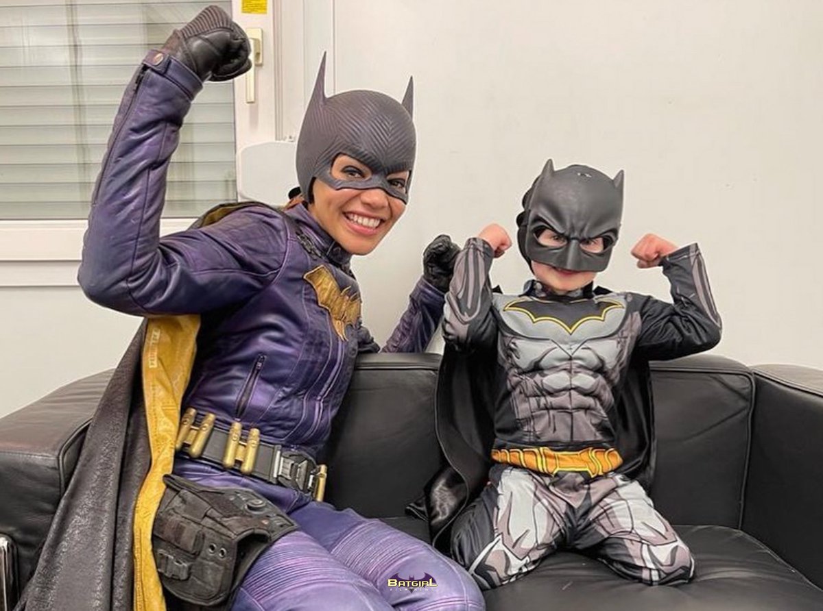 BatgirlFilm's tweet photo. BATGIRL Director Adil El Arbi shared via his Instagram a heartbreaking post about a special set visit from a young fan who’s suffering from cancer. Unfortunately he passed away today. 

May you Rest In Peace, Finley. 

A true Superhero https://t.co/AOZR92j4sE