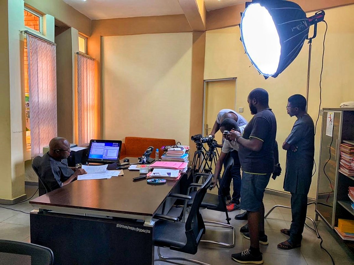 sholaanimashaun's tweet photo. Never abuse the privilege given to you to solve a problem. Many others could have been given the same privilege but you were chosen to be the solution provider.
Do your best often as you can.
https://t.co/zdqDGD30TN
#PhotoVideoDocu
#SAProduction https://t.co/cW3IqDXd4F