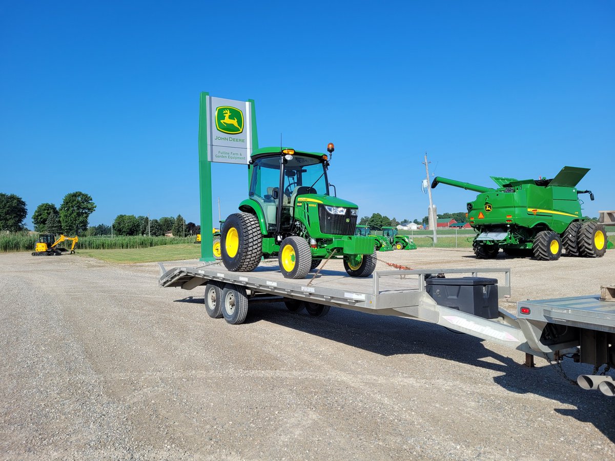 Fulline_Farm's tweet photo. Delivery Day 🟢🟡
This 4066R has found it's new home. Another great machine out the door to a wonderful customer!
#johndeere #compacttractor #fulline https://t.co/DUp1doqOsZ