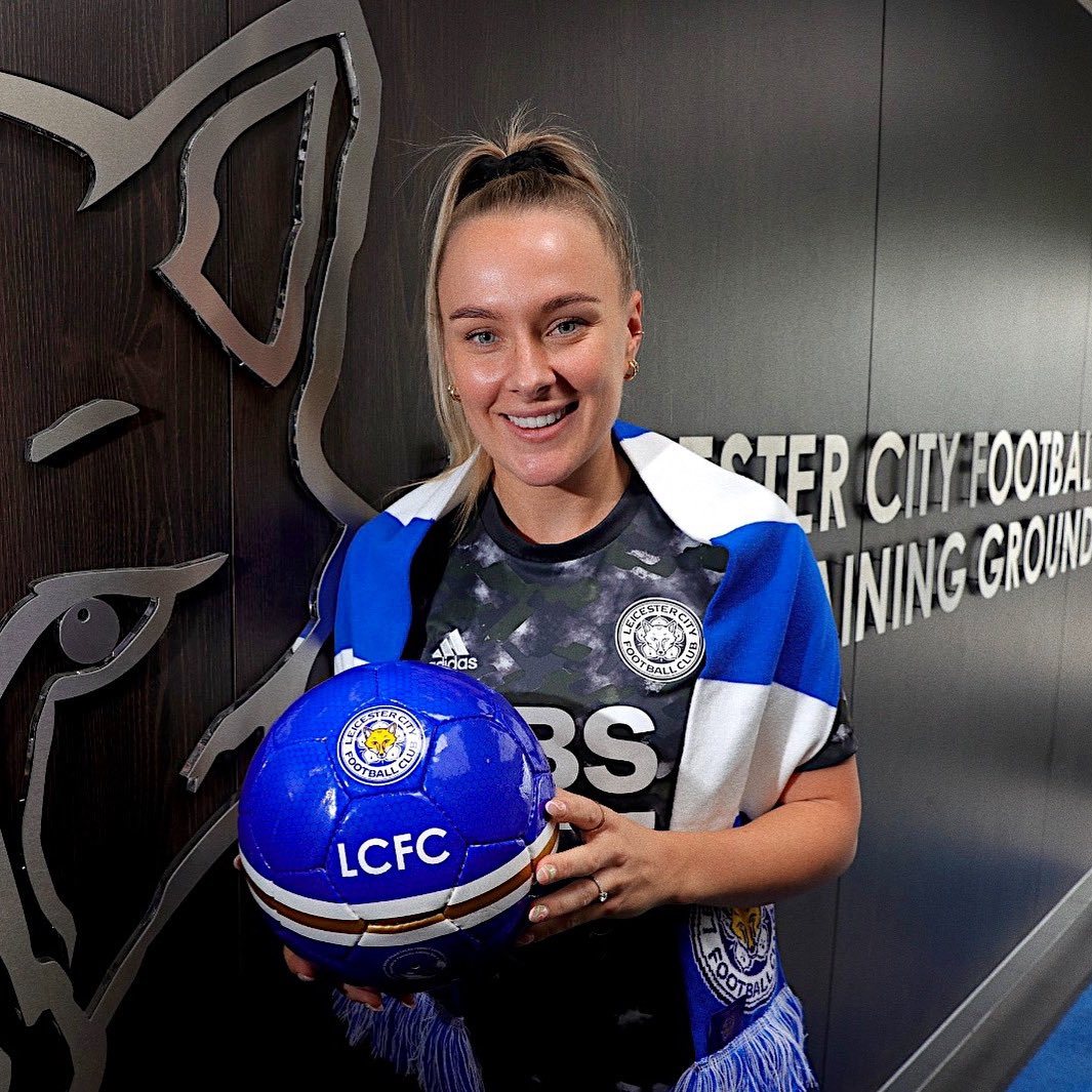 New chapter ✍🏼 excited to be part of the journey @LCFC_Women 🦊 thank you for the very warm welcome 💙