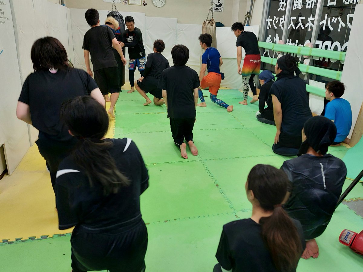 mnom0530's tweet photo. 本日の稽古終了
居場所が…w
#CORESpirit https://t.co/VB2zJvMYH5