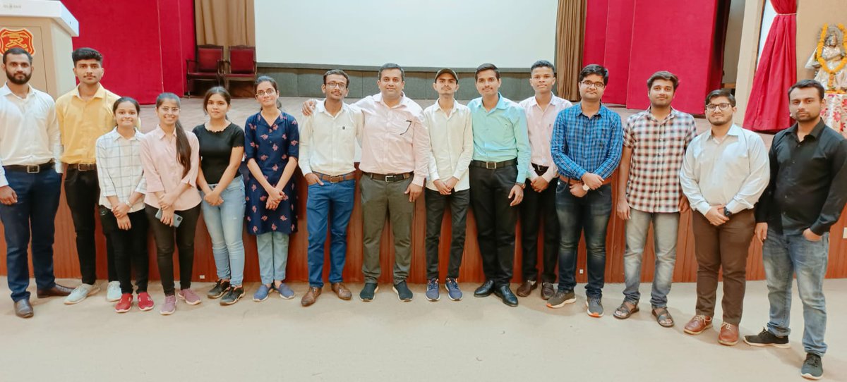 GoldenBookJEC's tweet photo. We are proud to be Celebrating 75 Glorious Platinum years of Wisdom, Intellect, and Pride at Jabalpur Engineering College, one of the oldest Technical institutions in India.
.
#JEC #JECAA #TGB #TheGoldenBook #75yearsofJEC #PlatinumJubilee #sayYes #AmritMahotsav #75yrs #Alumni
++ https://t.co/clWDyBngvj