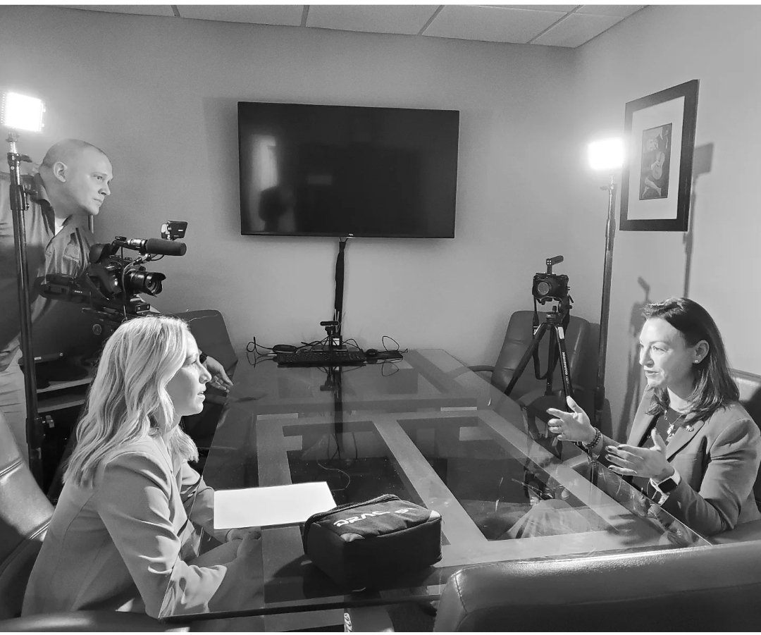 #BehindTheScenes with @NikkiFried and @LizCrawfordWTSP talking about the governor's race, the challenges facing our state, and Nikki's vision for our future.