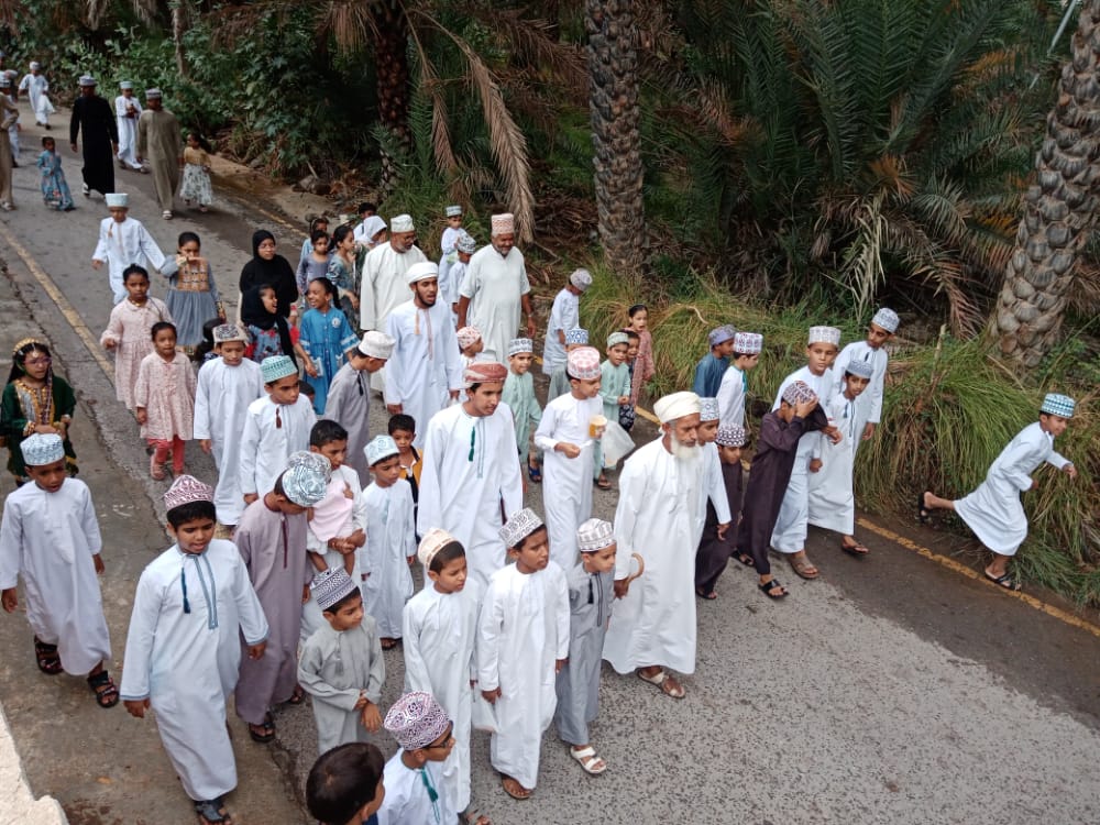 Ali_ALshalli's tweet photo. بهدف غرس حب ذكر الله و غرس ثقافة الموروث الإسلامي لدى الناشئة نظمت مكتبة علي بن صالح الشلّي العامة بولاية دماء والطائيين مسيرة التهلولة https://t.co/VLwmzRlpG1
