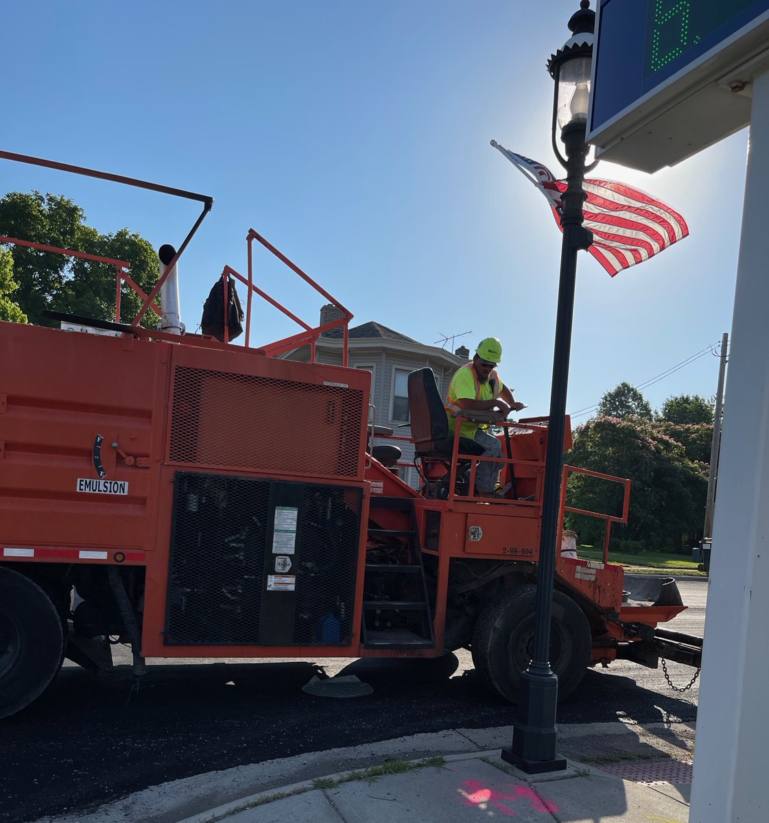 Strawser_Inc's tweet photo. Although our crews are enjoying a much deserved week off for the July 4th holiday, its always a good time to show some love for all they do! AJ's crew out doing what they do best #microsurfacing
📷: Kayla A. https://t.co/YmviooVrtw