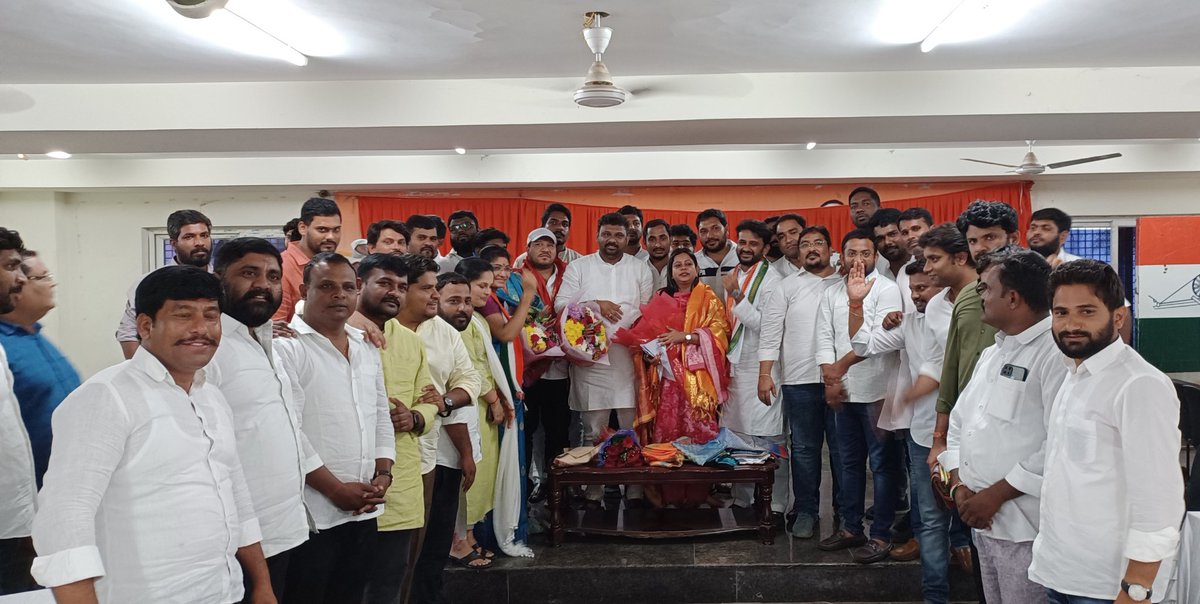 IYCTelangana's tweet photo. Felicitation to newly appointed  @IYC secretaries &amp; Incharges of telangana @DwivediSurbhi ji, Syed Khalid Ahmed Ji, Ramesh Babu ji. https://t.co/GO8mDUjNrl