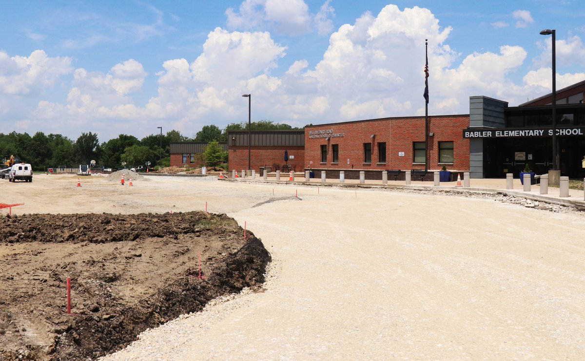 rockwoodschools's tweet photo. Crews are hard at work this summer on cycle maintenance projects funded by the bond issue passed by Rockwood voters in 2017, such as the Babler parking lot renovation. Thank you to our Facilities crew for efficient, effective management of these projects! #ForwardwithEfficiency https://t.co/CvQ8yxtDFT