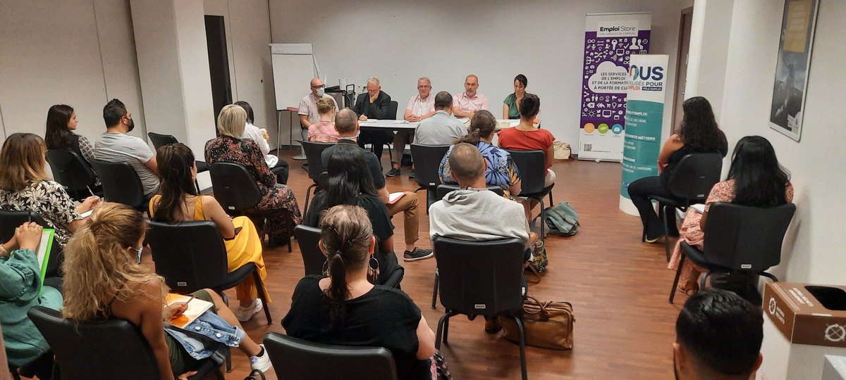 ✅ Un nouveau partenariat voit le jour entre la <a href="/dgfip_officiel/">Direction générale des Finances publiques</a> (Direction Générale des Finances Publiques) et le @pole_emploi de Colmar Lacarre 👍🏻
Une administration qui recherche des talents avant tout ! #MRS #recrutementsanscv #TousMobilises 
15 candidats retenus 👏