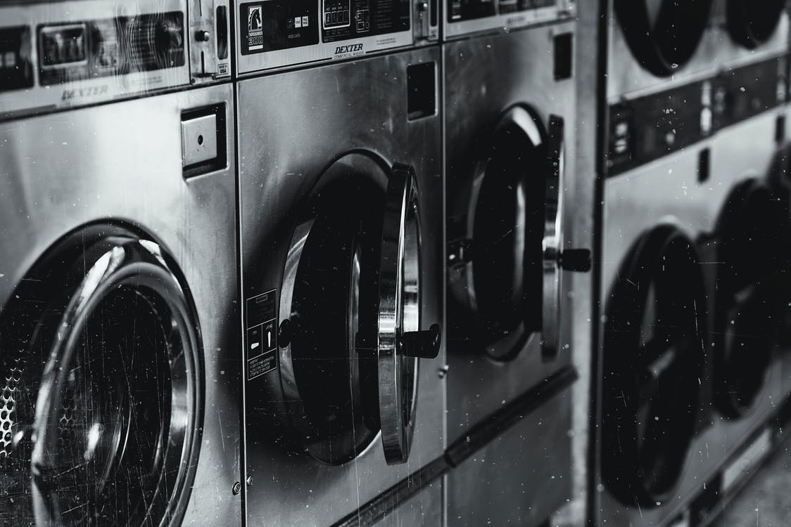 We learned everything we knew about doing laundry🧺 as kids.

Here are some frequent washing blunders you may make: washingtonpost.com/lifestyle/home… 

#Laundry #Washing