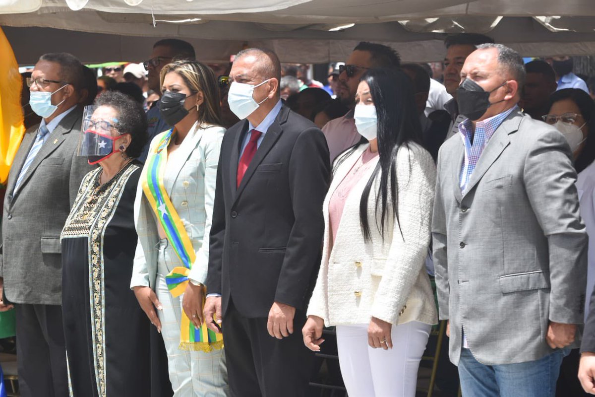 amarcanopsuv's tweet photo. Que honor recibir a María León “La Leona de Chávez” aquí en UPATA puerta de entrada al Sur del estado Bolívar que celebra 260 años de su Fundación y hoy es nuestra Oradora de Orden @NicolasMaduro La dignidad hecha mujer. Viva María León y Dios la cuide @MariaLeonaPSUV https://t.co/VqXTQVpraZ