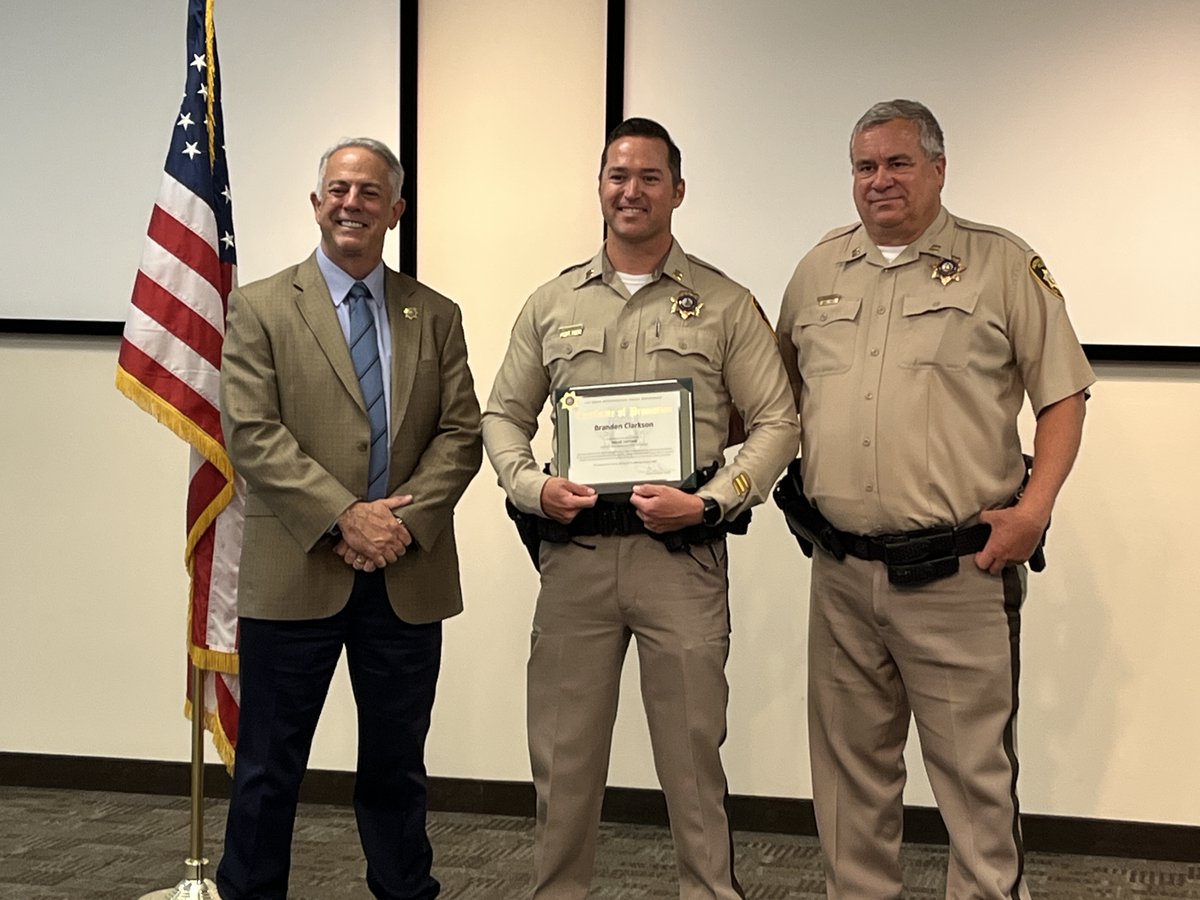 LVMPD's tweet photo. Pins and Promotions today!

In the first photo, Capt. Branden Clarkson has been promoted. His dad, Capt. Dave Lewis, is our most senior captain who oversees the Criminalistics Bureau.

Also, Deputy Chief James LaRochelle received his 30-year service pin!

Congratulations to all! https://t.co/QOIhtjTyix