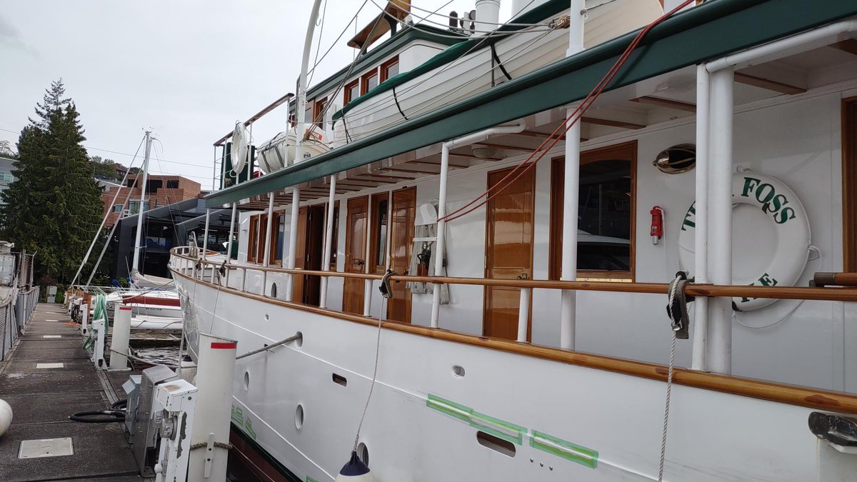 Discovery_MD's tweet photo. Discovery Health is pleased to welcome back @Saltchuk's vessel Thea Foss after a long delay in recent years. We stocked them up with controlled meds in May and wished them well on their sailing adventures this year. #saltchuk #maritime https://t.co/CZvPnTgUwn