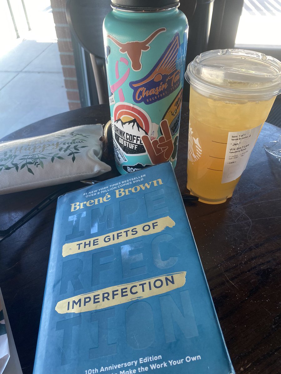 Mrs. Pullom tweet media