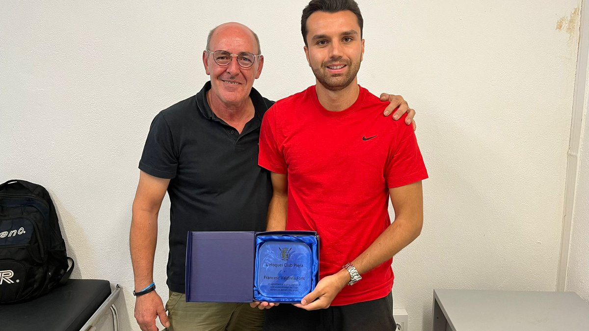 Hoquei Club Piera (@hcpiera) on Twitter photo 🫂 Tanca la seva etapa com a coordinador del club, Francesc Valdivia, a qui li agraïm els cinc anys de dedicació i esforç. La família de <a href="/HCPiera/">Hoquei Club Piera</a> et dona les gràcies pel creixement de la nostra base i pel llegat que deixes. Gràcies Francesc!💚 🫂 Tanca la seva etapa com a coordinador del club, Francesc Valdivia, a qui li agraïm els cinc anys de dedicació i esforç. La família de <a href="/HCPiera/">Hoquei Club Piera</a> et dona les gràcies pel creixement de la nostra base i pel llegat que deixes. Gràcies Francesc!💚