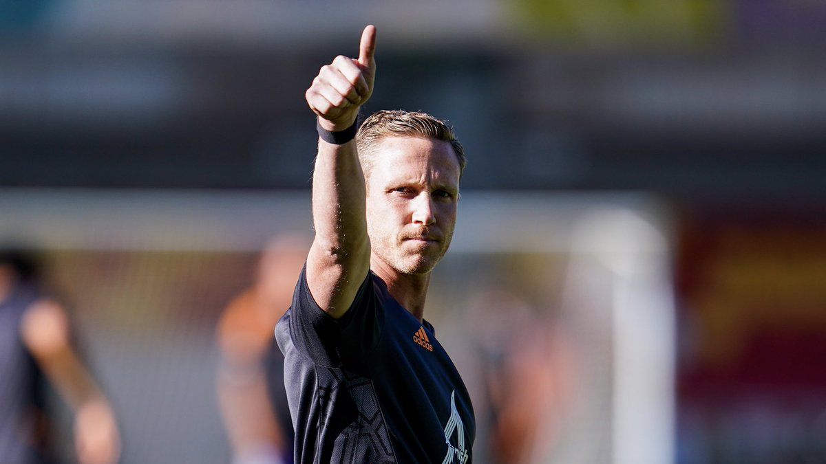 LUFC's tweet photo. 👋 Adam! https://t.co/sPYuBDvtsp
