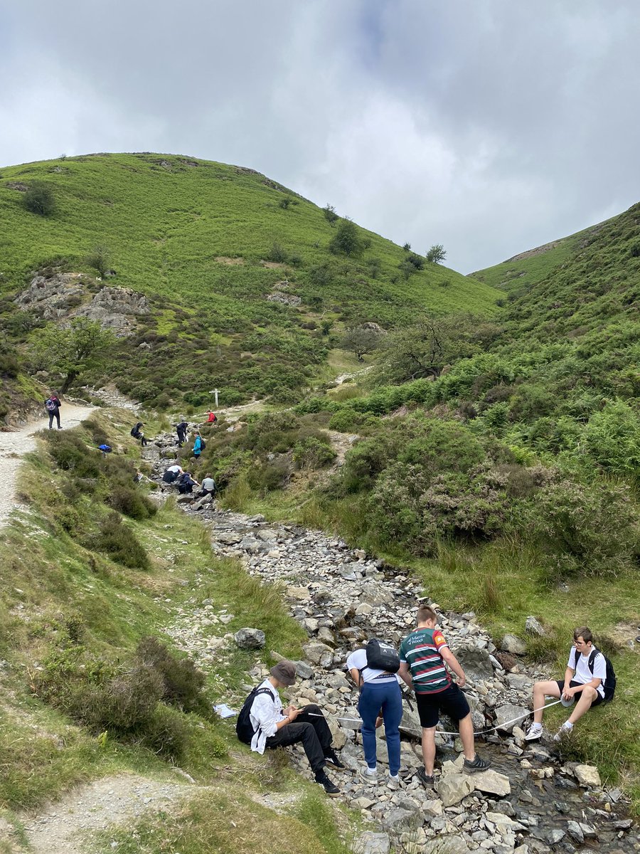 MrsParkerGeog's tweet photo. Super proud of 10B1s efforts today at Carding Mill Valley! Lots of great data collected to help us prepare for Paper 3. They worked so well independently and always with a smile on their faces. A much deserved ice cream treat to finish!! 🌎🏆🍦👊🏼@JTUpperSchool https://t.co/B8x1nh7bhg
