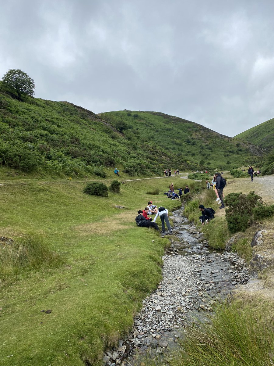 MrsParkerGeog's tweet photo. Super proud of 10B1s efforts today at Carding Mill Valley! Lots of great data collected to help us prepare for Paper 3. They worked so well independently and always with a smile on their faces. A much deserved ice cream treat to finish!! 🌎🏆🍦👊🏼@JTUpperSchool https://t.co/B8x1nh7bhg