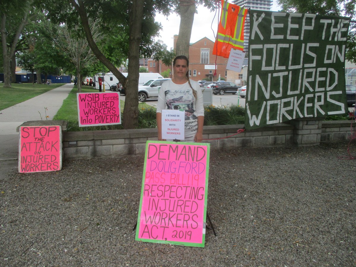 Did an #injuredworkers picket outside Victoria Park in #ldnont to #KeepTheFocusOnInjuredWorkers on the first day of #TDSunfest & spread awareness about the need for @fordnation @MonteMcNaughton to STOP #WSIB from deeming #workers into #poverty after a workplace injury or illness!