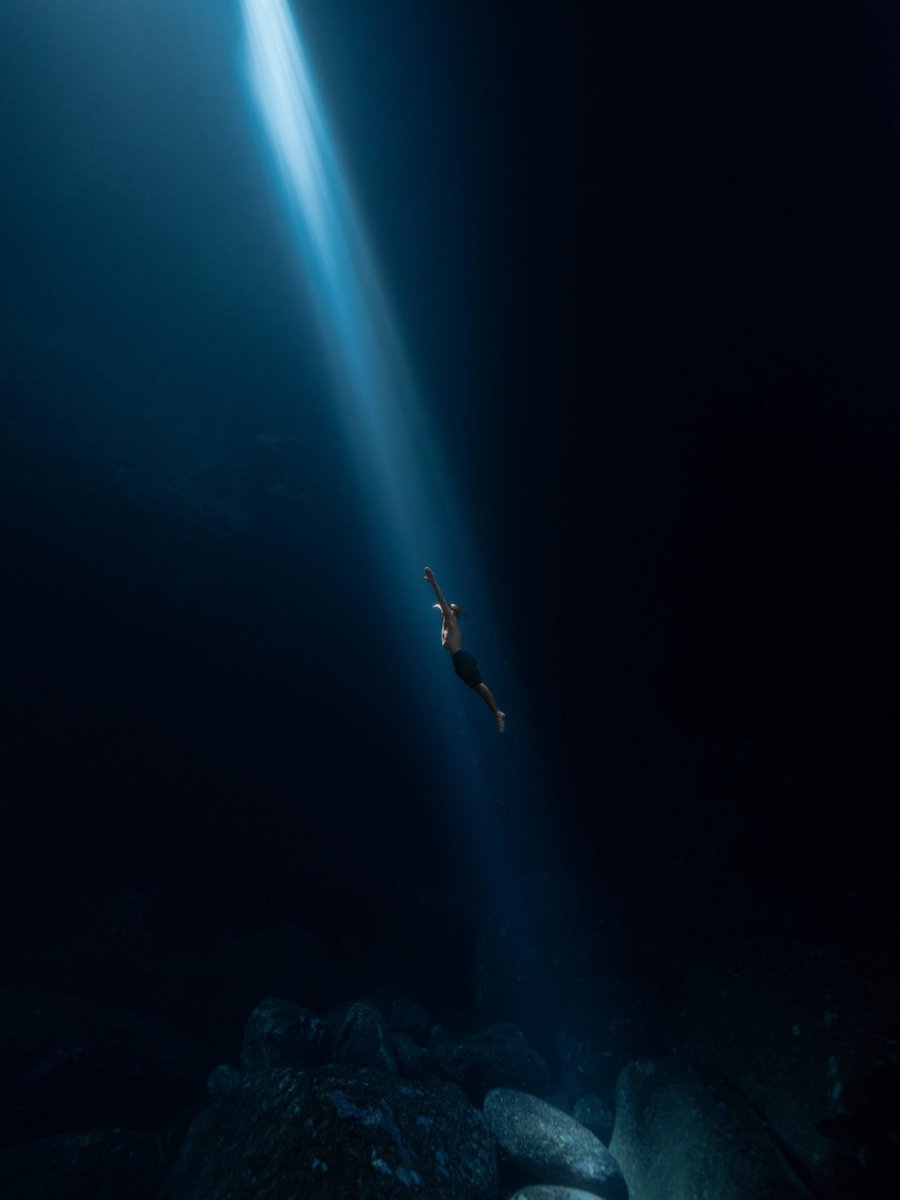 minube's tweet photo. La fotografía compartida por el viajero Victor de Valles Ibañez desde el fondo de la cala Macarelleta en Menorca 😍
#FotosDeViajesEpicos #SamsungyMinube #SamsungStoreCallao https://t.co/o1h53yVqpY