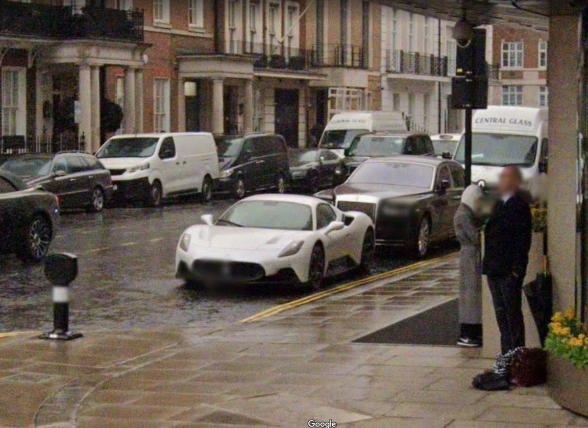 Cars_SV's tweet photo. Brand new Maserati MC20 in London, England - March 2022 #SV_Supercars #StreetViewCars

First one I've seen on SV, kinda blurry because of the rain but still a nice machine, glad to see Maserati back in the supercar game https://t.co/kHoMwfiPHH