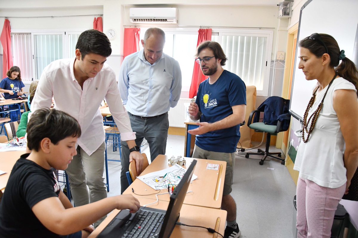 alegarciacasres's tweet photo. Un año más, @TomaresJoven pone en marcha los Campus Innova. Los más jóvenes de #Tomares disfrutarán de diferentes actividades educativas y formativas para disfrutar entre amigos de las vacaciones de verano.

👉🏻 Este año conseguimos un aumento del 300% en las inscripciones. https://t.co/bGCllOAcLP