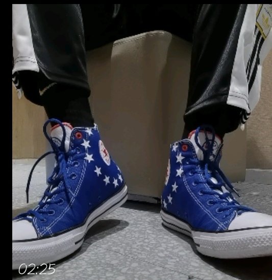 ChenMinhaoKerde's tweet photo. [转发+点赞]
十号12点抽五个送视频吧 好久没搞福利了，二选一嗷👀睡了睡了，从转发里面抽 https://t.co/ocswB1qFi8