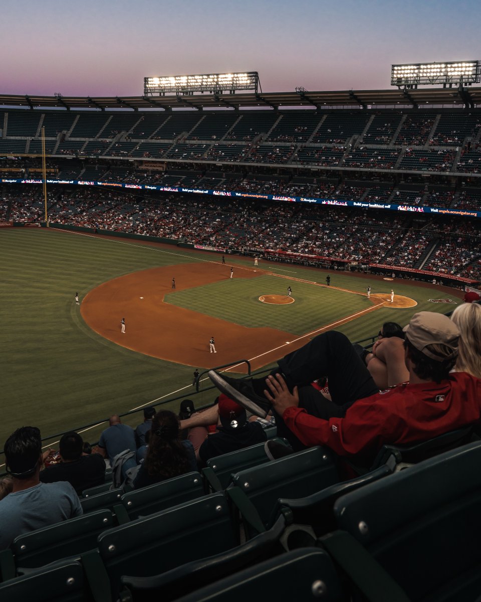 benj_steele's tweet photo. @LAAngelsPR got some cool photos the other night at your stadium. I'd love to email them over and shoot for you sometime in the future if you're interested! https://t.co/qHGJmqE7Su