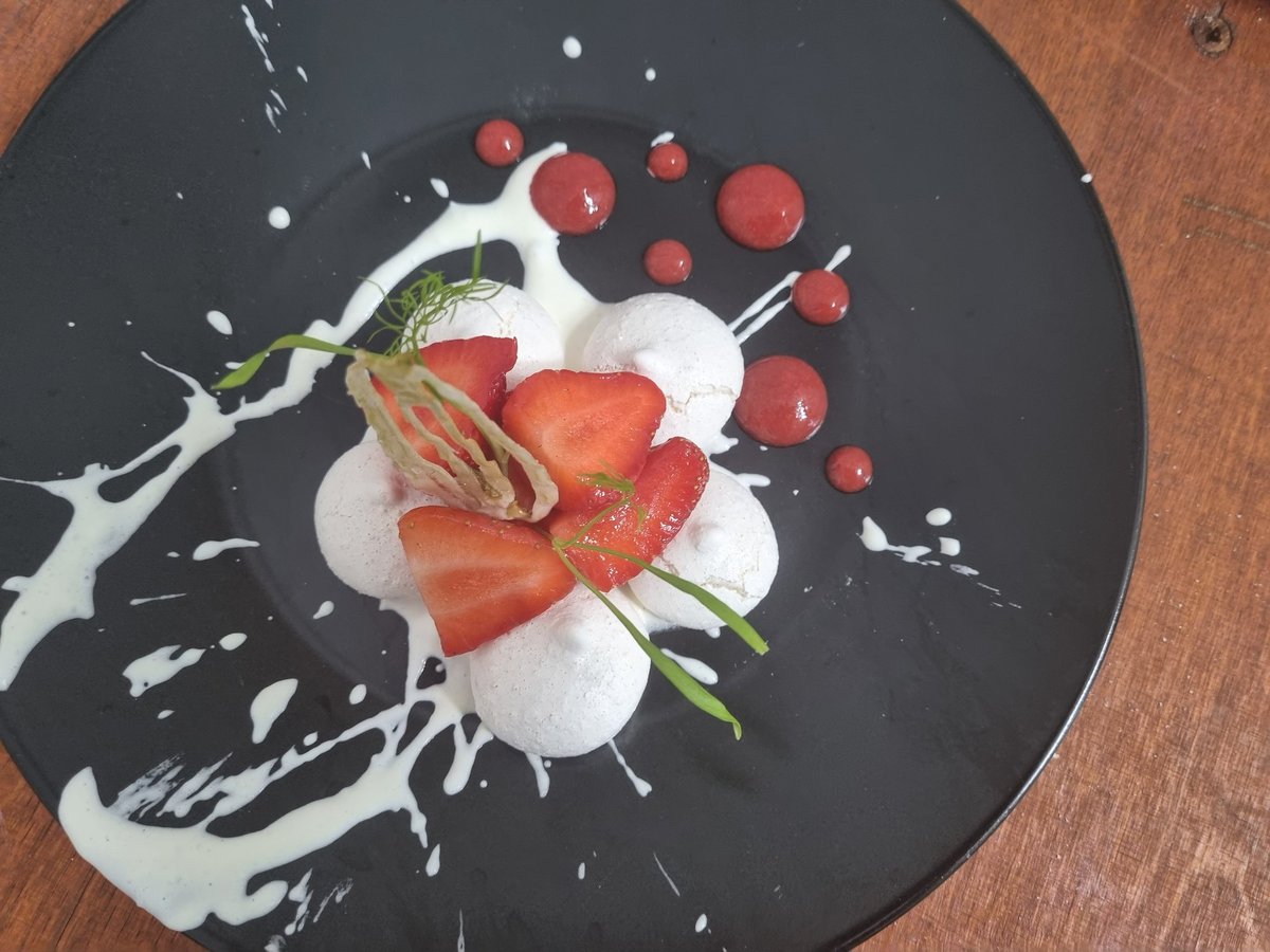 Devon_Wright tweet media