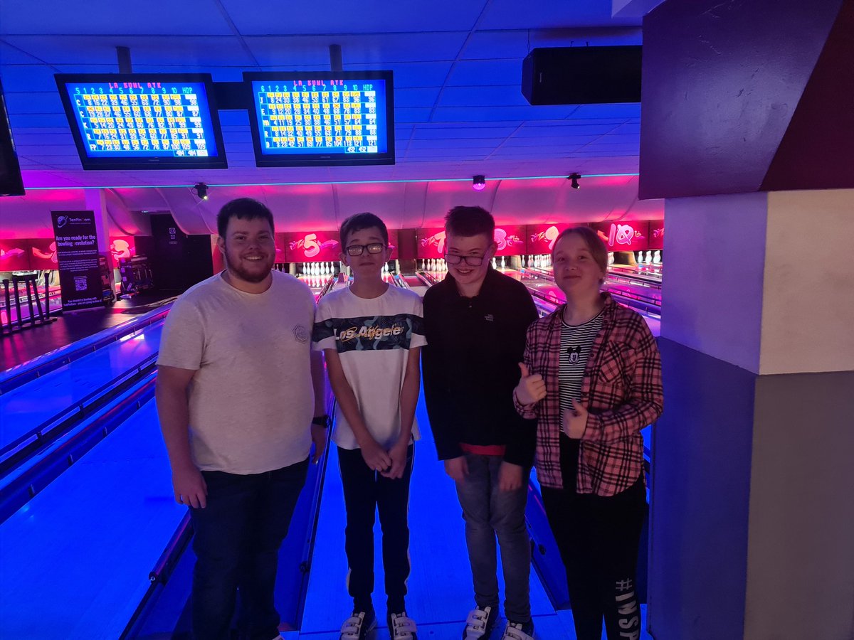 FPirrie's tweet photo. Great day out #eacarers Culzean,  bowling, laser quest and Ayr beach. Young carers respite fun https://t.co/U3bPIr0aFu