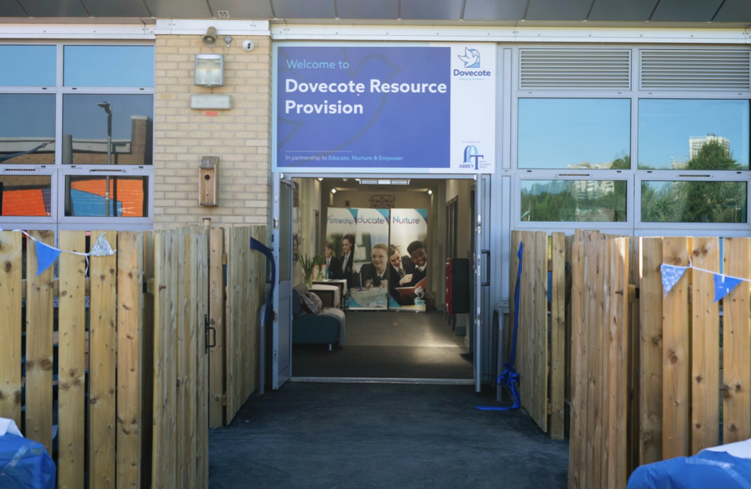 DovecoteBYA's tweet photo. Today we officially opened Dovecote with a community garden party. #AsmaKhanum @ChatterbugSLT gave an inspirational speech on self advocacy &amp; our amazing architect #NickBeckett @npsleeds officially cut the ribbon to welcome our guests into our new home. #ResourceProvision #Autism https://t.co/hDRkt9NR3T