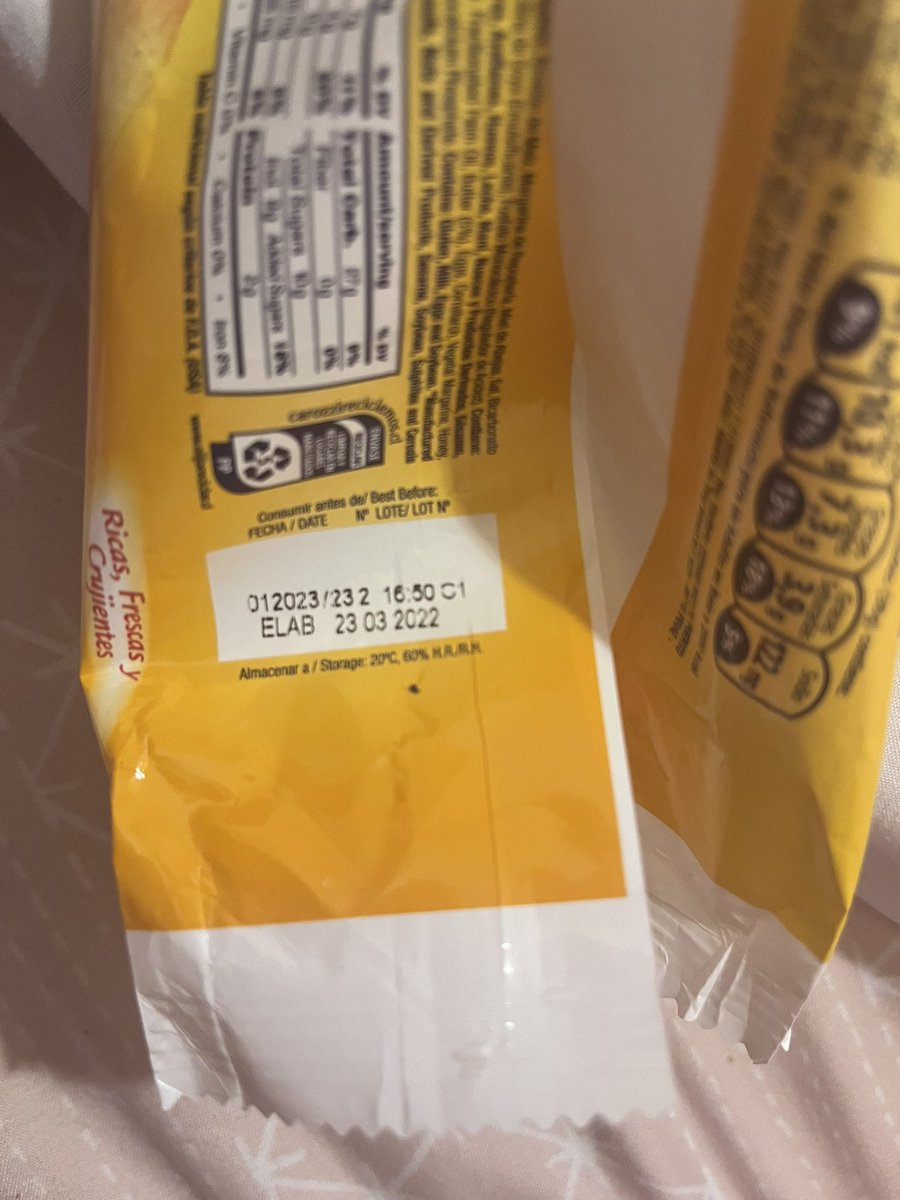 Cami_rrpp26's tweet photo. @CarozziHablemos dicen que van a contestar y nunca contestan. Pésimo servicio y asqueroso el contenido de sus galletas https://t.co/zXsAMGnJ2F