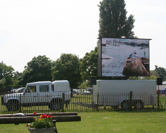 Outside Cinemas hire | Mobile Cinema Hire tweet media