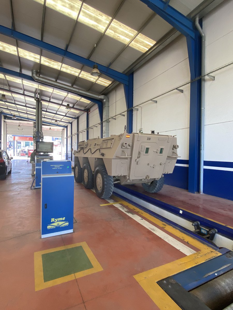 JuanilloMera's tweet photo. Las cosas que pasan en la itv, by Enesa Pegaso, cuando aún teníamos marca propia #pegaso #enasa #ejercitodetierra https://t.co/d5LZoJOeKc
