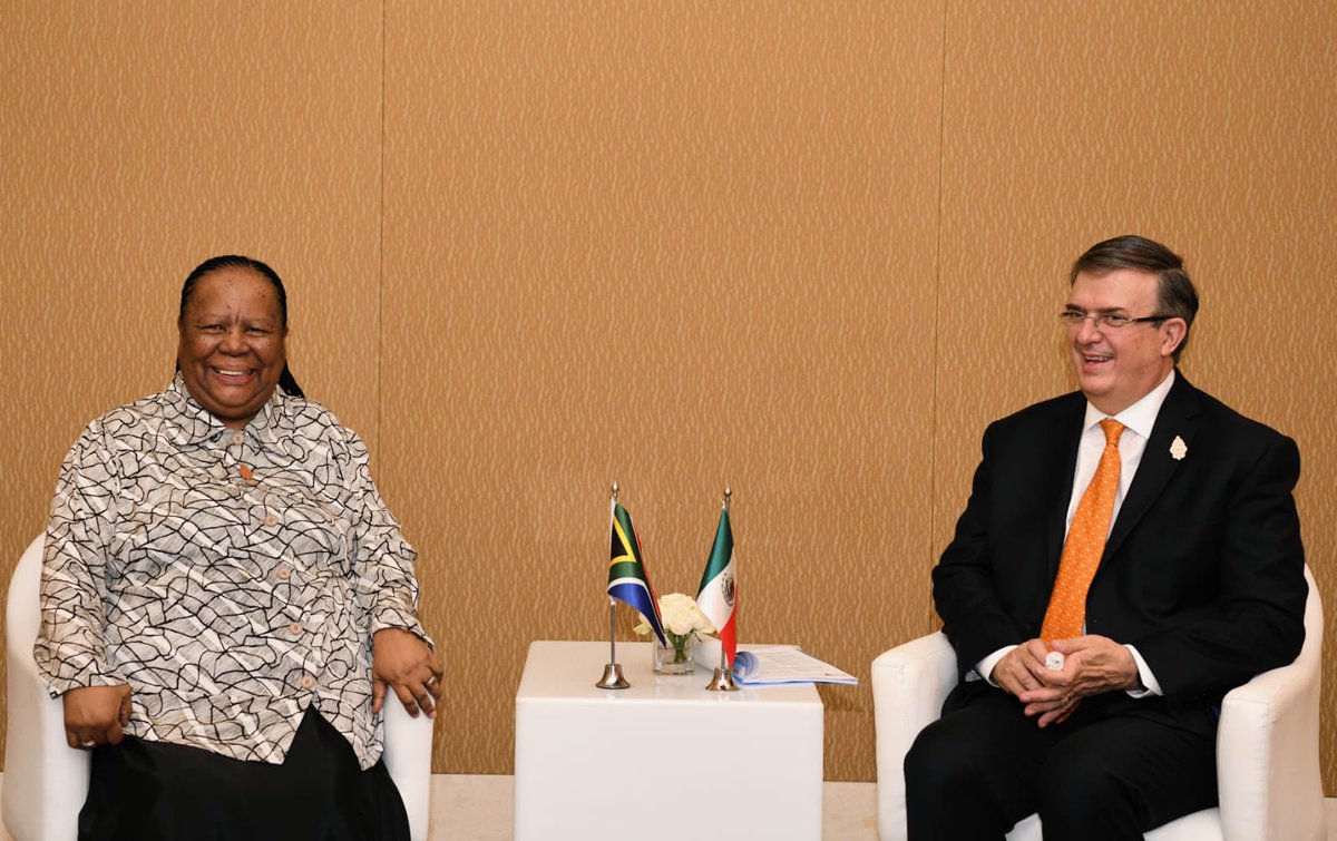 DIRCO_ZA's tweet photo. #BilateralRelations | Today, 07 July 2022, Minister Naledi Pandor met with her Mexico counterpart, Mr Marcelo Ebrard, Secretary of Foreign Affairs, on the sidelines of the #G20 Foreign Ministers Meeting in Bali, Indonesia. 

#SAMexicoRelations
#G20FMM

📷 Katlholo Maifadi (DIRCO) https://t.co/xCuKlOlQhb