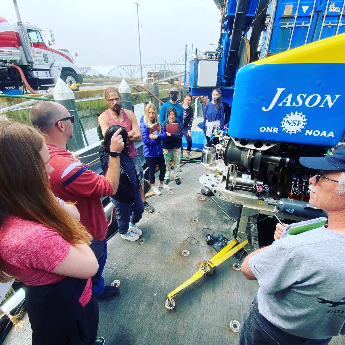 JulesDeep's tweet photo. Flurry of activity getting set up onboard the RV Thompson with ROV Jason today-  organizing the labs, integrating equipment, tying everything down, &amp; learning alllll the systems!
#protatax #axial #deepsea #rov #research #nsffunded #microbes #pacific #ocean #explore https://t.co/21SCfYquIR