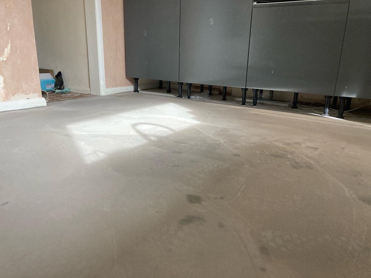 RuthRoberts2016's tweet photo. Beware of @WrenKitchens - this is the state their “approved fitters” have managed to leave our kitchen floor in! They’re now saying it’s not their problem… absolutely disgusted with them!

@BBCWatchdog @BBCLookEast @itvanglia @SkyNews @itvnews @BBCNews @HeartCambs @BBCCambs https://t.co/kbnojzAEuC