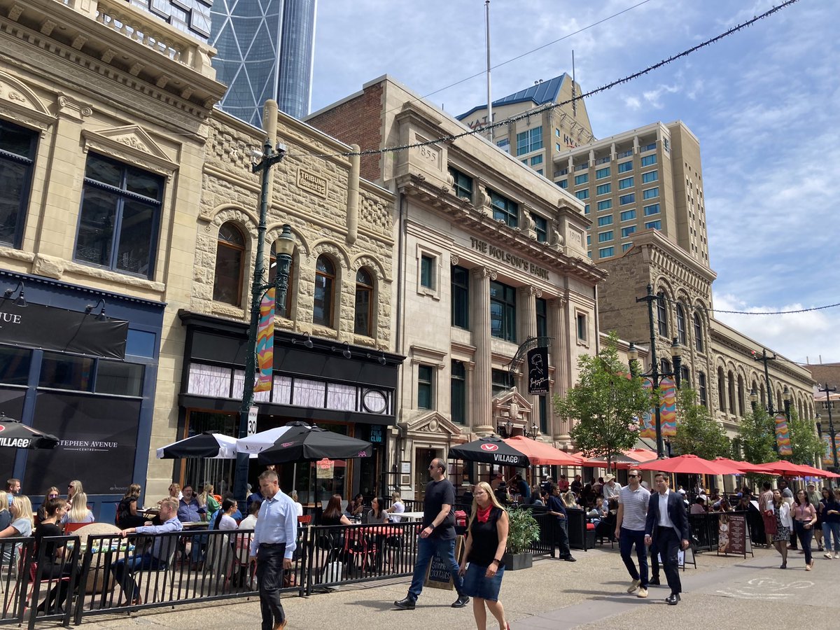 AlanZakrison's tweet image. Some #YYC heritage buildings on Stephen Ave getting some Stampede love. 
Wonder if they’ll be around five years from now?