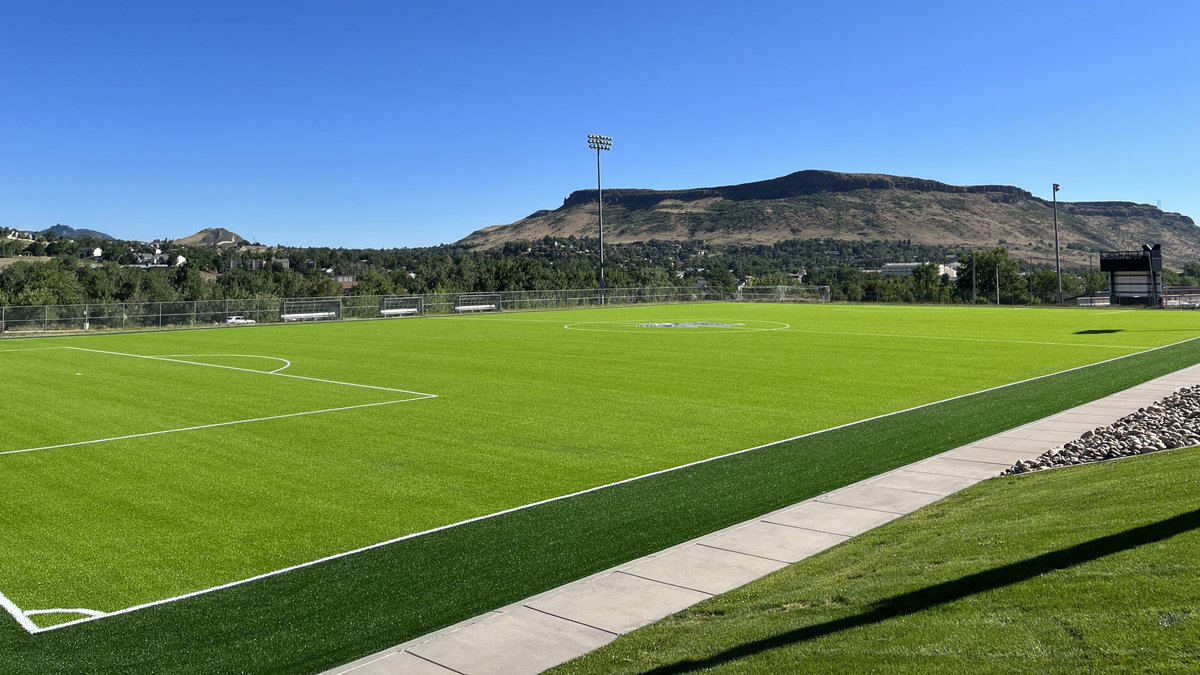MinesAthletics's tweet photo. It looks good from every angle - the new turf at Stermole Stadium is officially ready for @MinesMSOC and @mineswsoc! #HelluvaEngineerโ https://t.co/DPsvt0uyr1